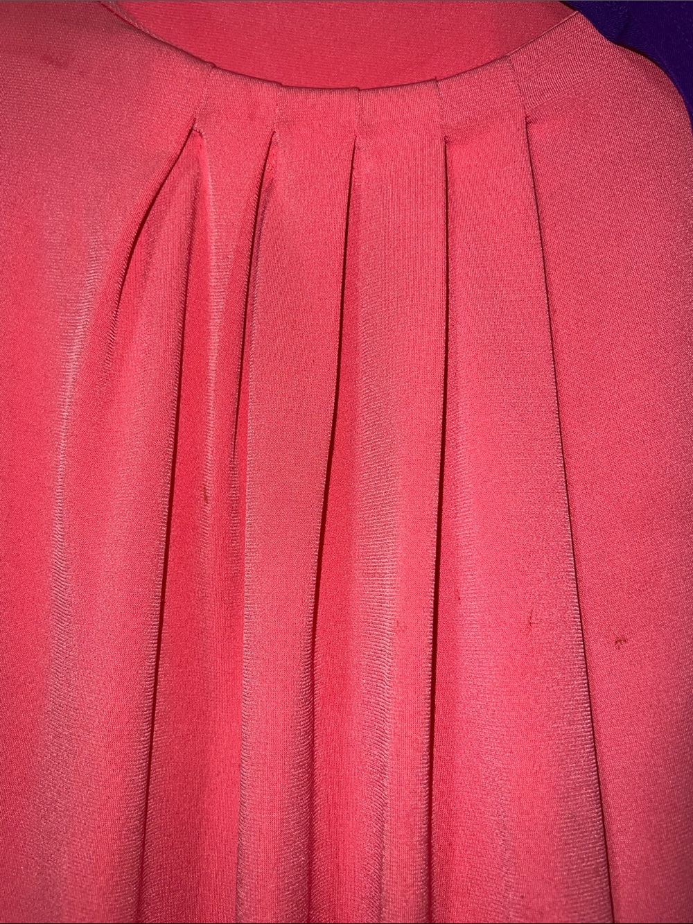 Two Anne Klein Sleeveless Pleat Front Tops - Picture 4 of 5